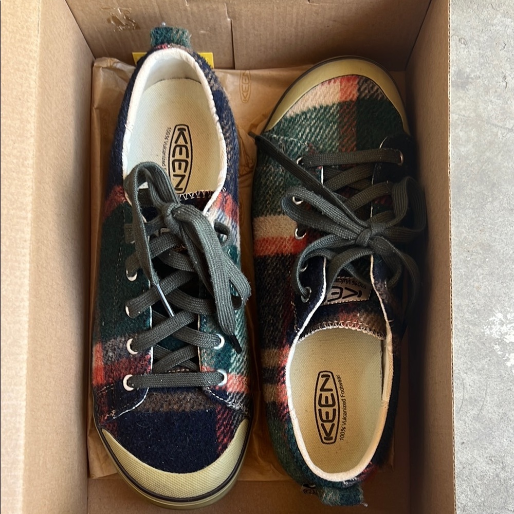 Keen Plaid Sneakers - Navy and Forest Gr